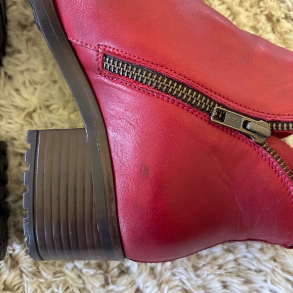 Miz Mooz Jet Zip Up Ankle Boots Size 38 Red Leather - Picture 5 of 11